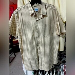 Men’s Columbia shirt XLARGE